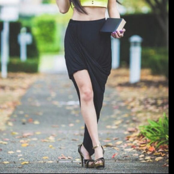 New Urban Outfitters Asymmetrical Drape Boho Maxi Skirt [Small] - Picture 1 of 6